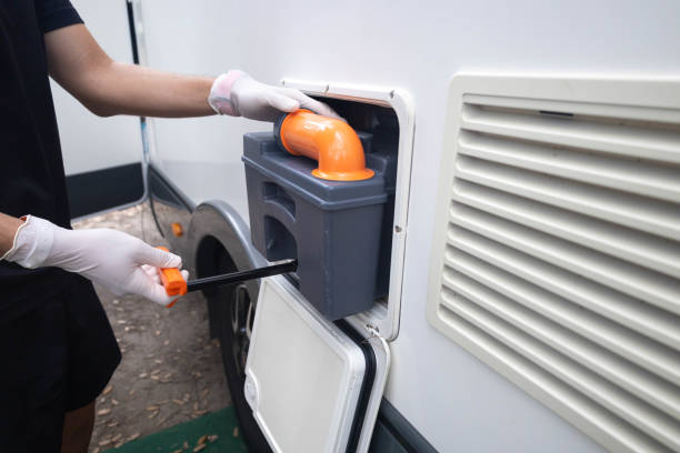 Best Porta potty delivery and setup  in Delhi, CA